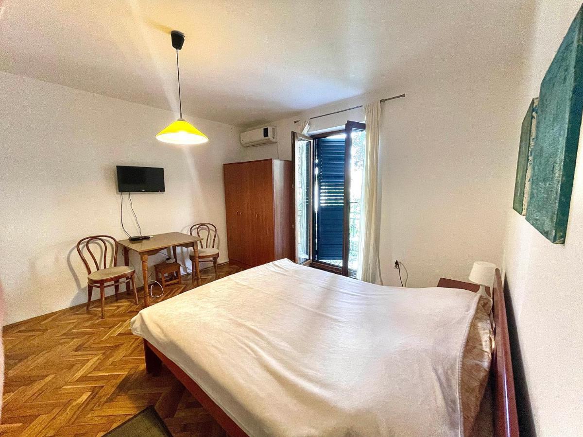 Apartments Maslina Sveti Stefan Extérieur photo