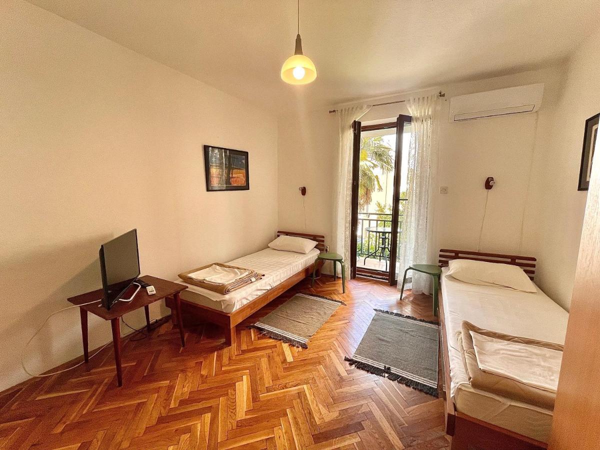 Apartments Maslina Sveti Stefan Extérieur photo